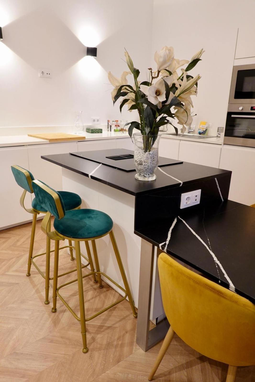 Peral Boutique Apartaments セビリア エクステリア 写真