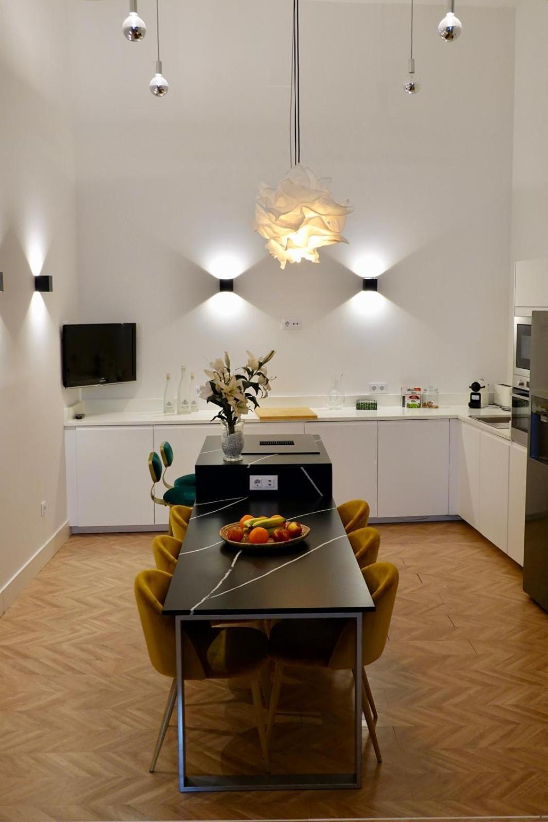 Peral Boutique Apartaments セビリア エクステリア 写真