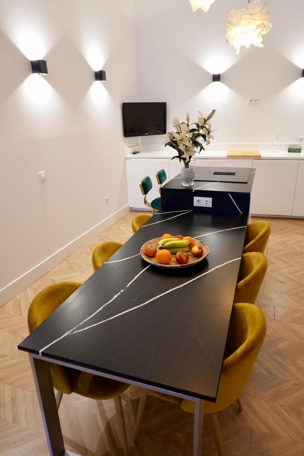 Peral Boutique Apartaments セビリア エクステリア 写真